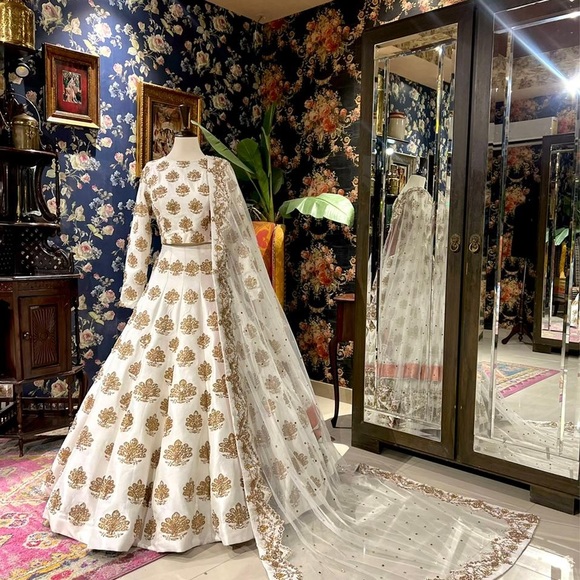 ALI XEESHAN WHITE BRIDAL LENGHA BRAND NEW - Picture 3 of 4